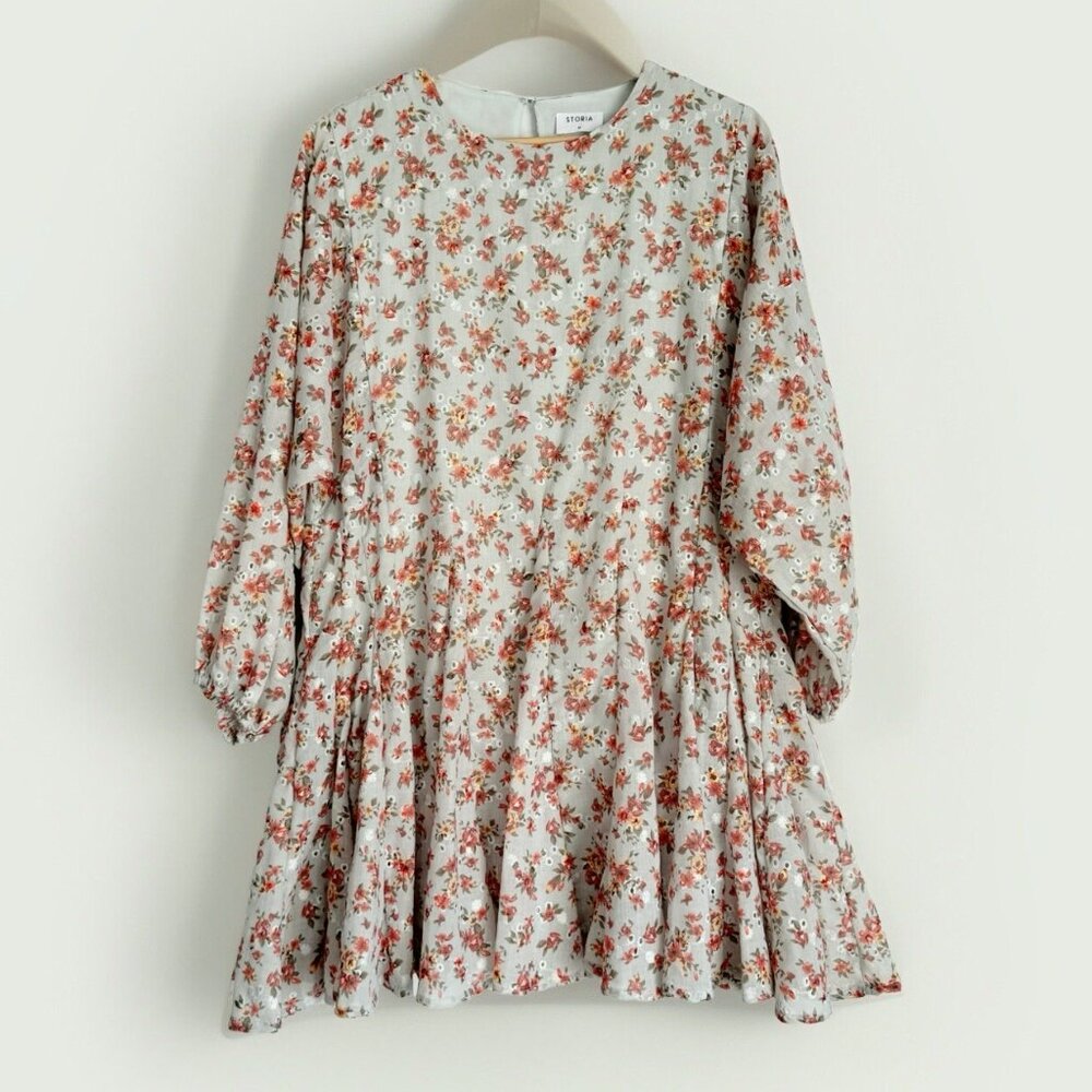 Storia Gray Floral Eyelet Mini Dress Sz Medium Long Sleeve Cottagecore Romantic